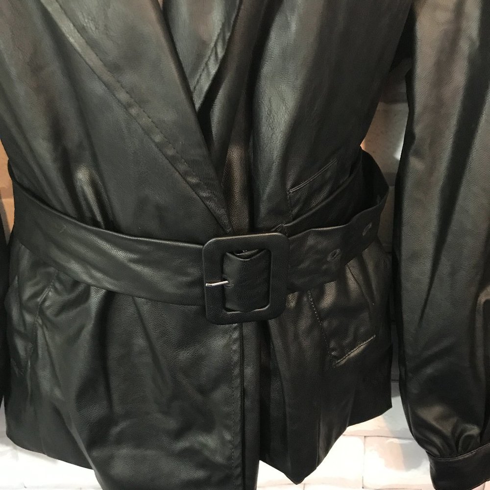 Who What Wear Belted Faux Leather Blazer Black - Picture 2 of 8
